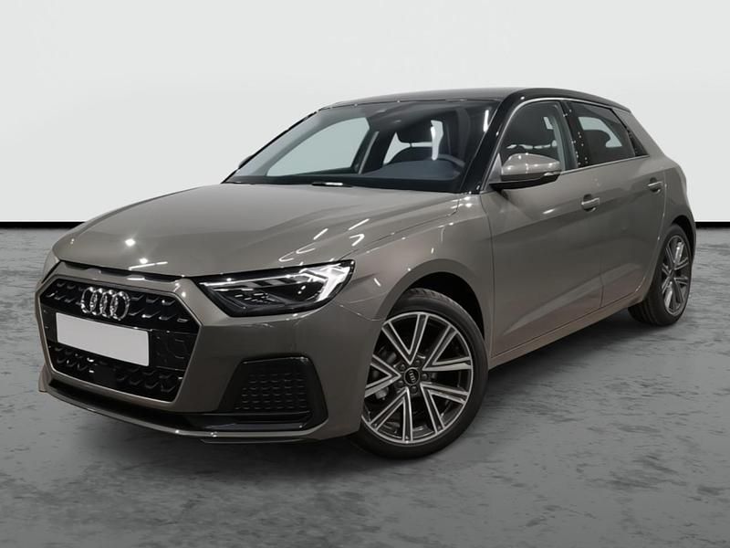 Usado Audi A1 Sportback Sport 95 CV (69 kW) 2025 Gris cronos metalizado / negro mito Utilitario