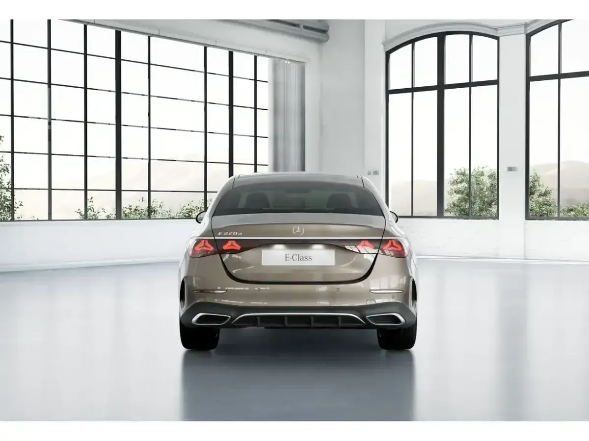 Uusi Mercedes E220 197 HP (144 kW) 2025 Ruskea Sedan