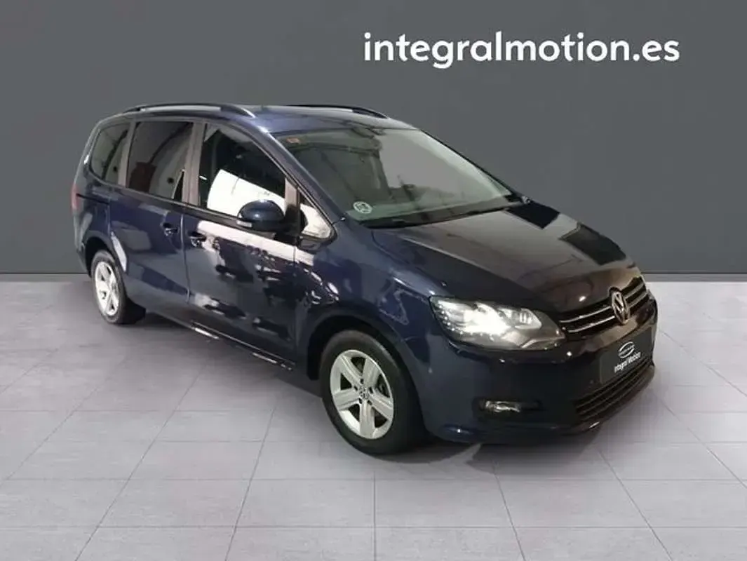 Usado VW Sharan Advance 140 CV (102 kW) 2015 Negro Monovolumen