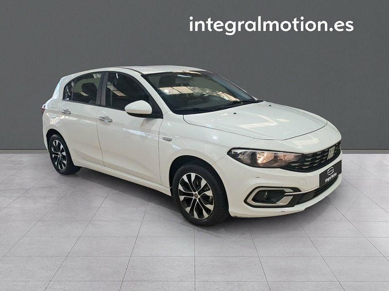 Usado Fiat Tipo City Life 100 CV (73 kW) 2023 Blanco Berlina
