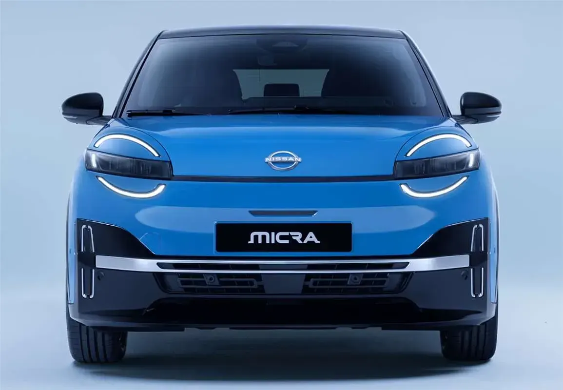 Usado Nissan Micra 92 CV (67 kW) 2021 Gris Utilitario