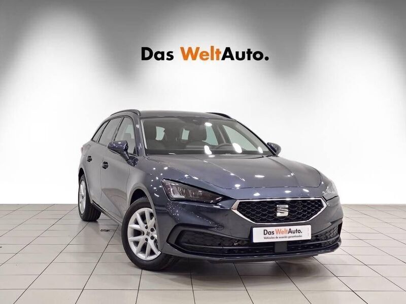 Gris Usado 2024 Seat Leon Style Familiar | 26.900 € (Precio justo) - Imagen 1/4
