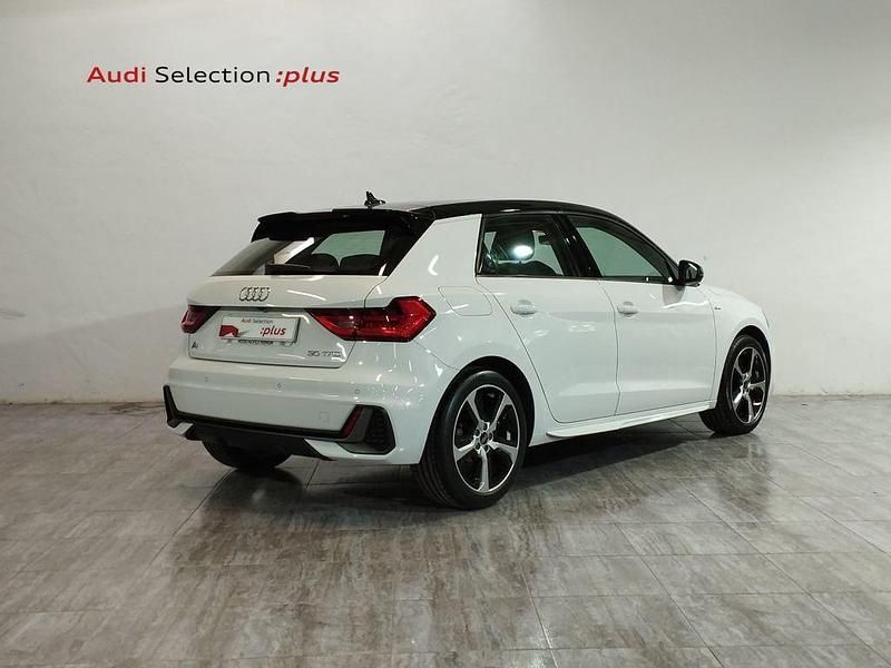 Usado Audi A1 110 CV (80 kW) 2022 Blanco SUV