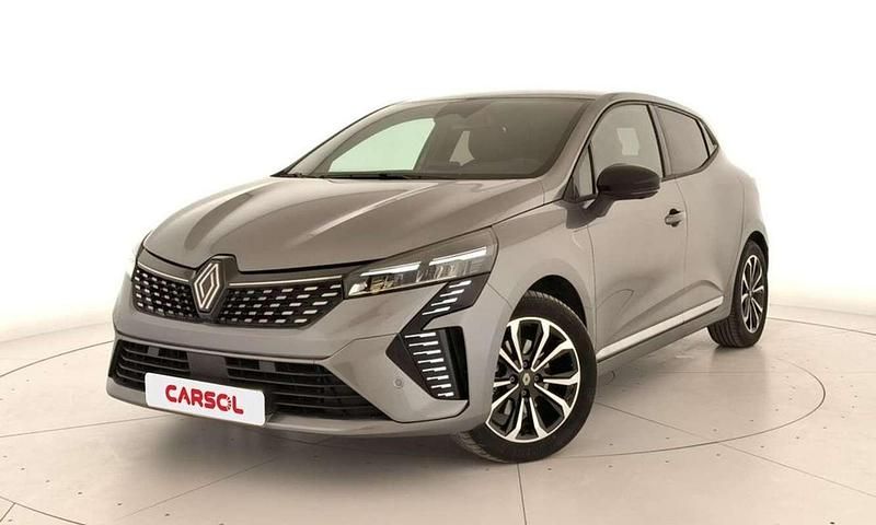 Usado Renault Clio V Techno 143 CV (105 kW) 2025 Gris Utilitario