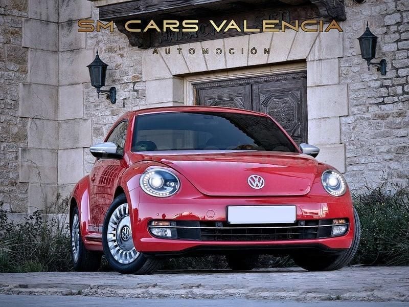 Usado VW Beetle Design 105 CV (77 kW) 2014 Rojo Utilitario