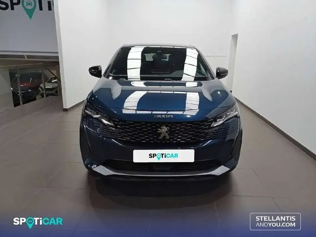 Usado Peugeot 3008 Allure 182 CV (133 kW) 2024 Azul SUV