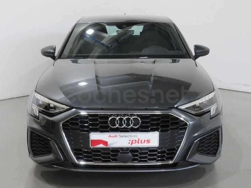 Usado Audi A3 S-Line 150 CV (110 kW) 2025 Gris / plata Berlina