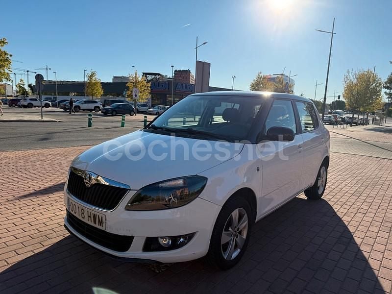 Blanco Usado 2014 Skoda Fabia Utilitario | 5700 € (Super precio) - Imagen 1/4
