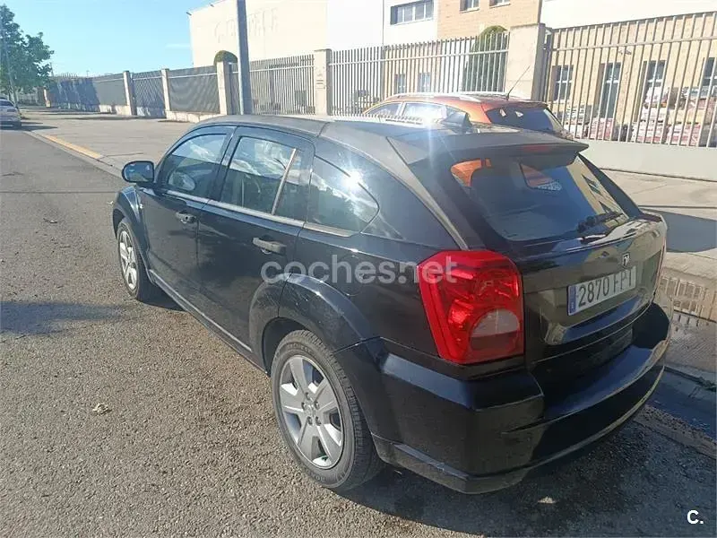 Usado Dodge Caliber SXT 140 CV (102 kW) 2007 Negro Utilitario