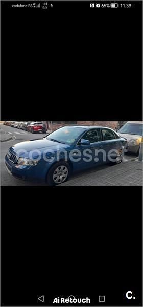 Usado Audi A4 130 CV (95 kW) 2003 Azul Berlina