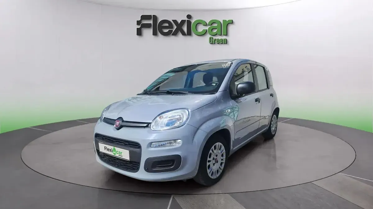 Usado Fiat Panda 71 CV (52 kW) 2022 Gris Utilitario