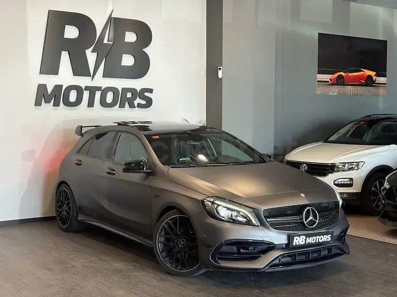 Usado Mercedes A45 AMG 381 CV (280 kW) 2016 Gris / plata Utilitario