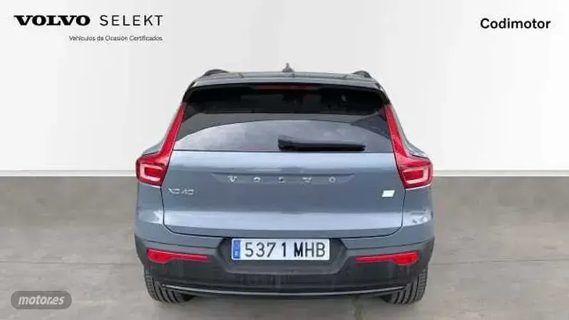 Usado Volvo XC40 Ultimate 185 kW (252 CV) 2023 Gris SUV