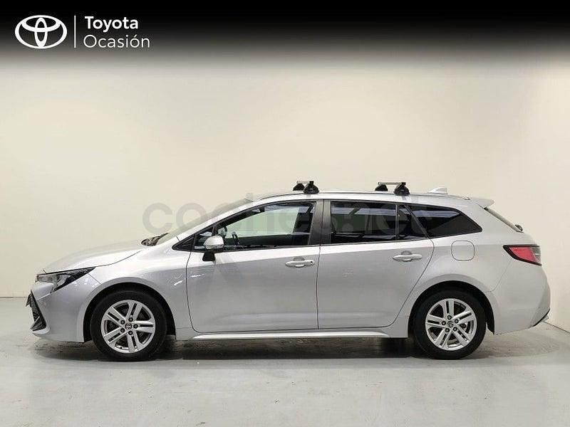 Usado Toyota Corolla Active 122 CV (89 kW) 2021 Gris / plata Familiar