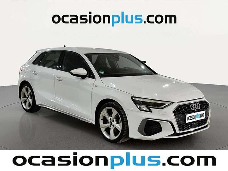 Usado Audi A3 Sportback S-Line 150 CV (110 kW) 2023 Blanco Utilitario