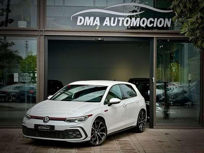 Usado VW Golf VIII GTI 245 CV (180 kW) 2021 Blanco Berlina