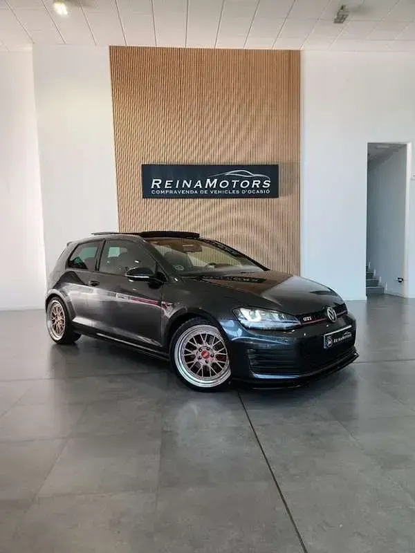 Begagnad VW Golf VII GTI 220 HK (161 kW) 2014 Grå Halvkombi