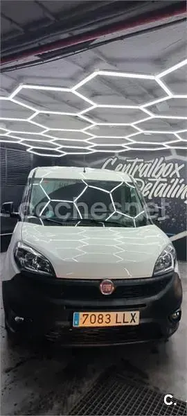 Usado Fiat Doblò 90 CV (66 kW) 2012 Blanco Monovolumen