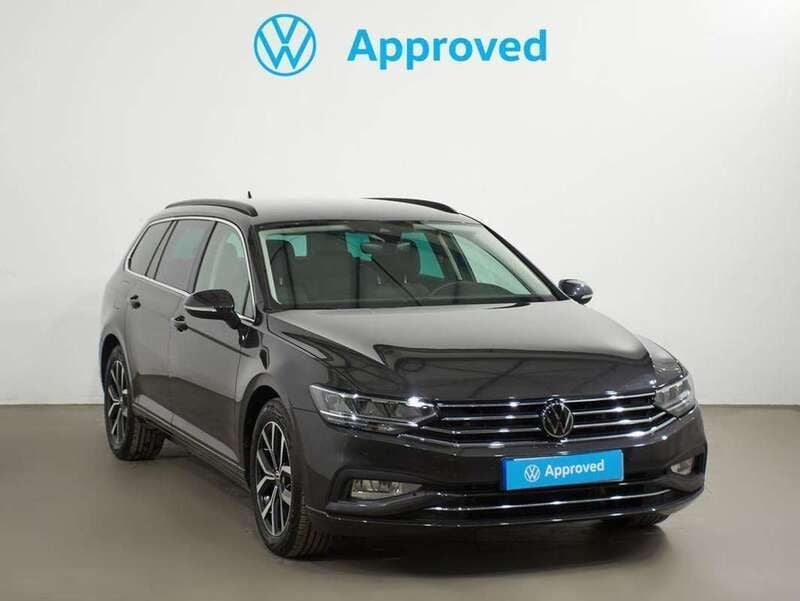 Gris Usado 2024 VW Passat Executive Familiar | 33.990 € (Precio justo) - Imagen 1/4