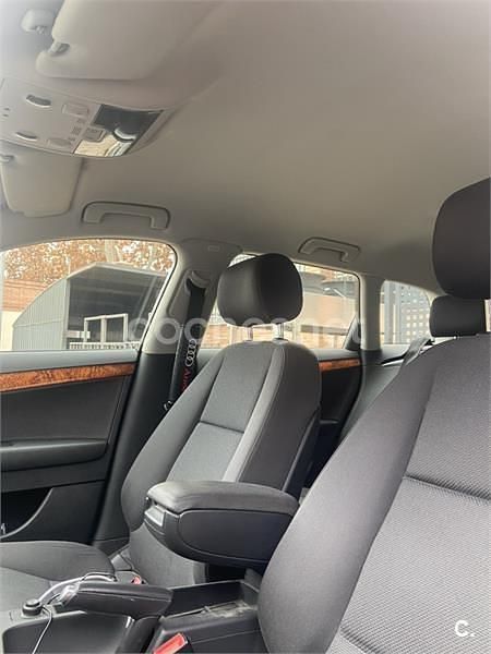 Usado Audi A3 Ambition 105 CV (77 kW) 2008 Blanco Utilitario