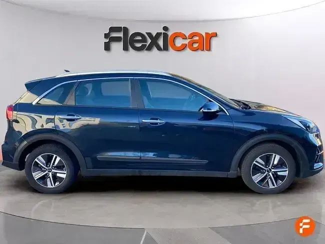 Usado Kia Niro 141 CV (103 kW) 2021 Negro SUV