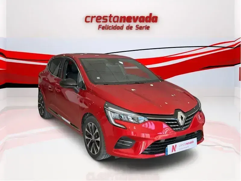 Usado Renault Clio Techno 91 CV (66 kW) 2023 Rojo Utilitario