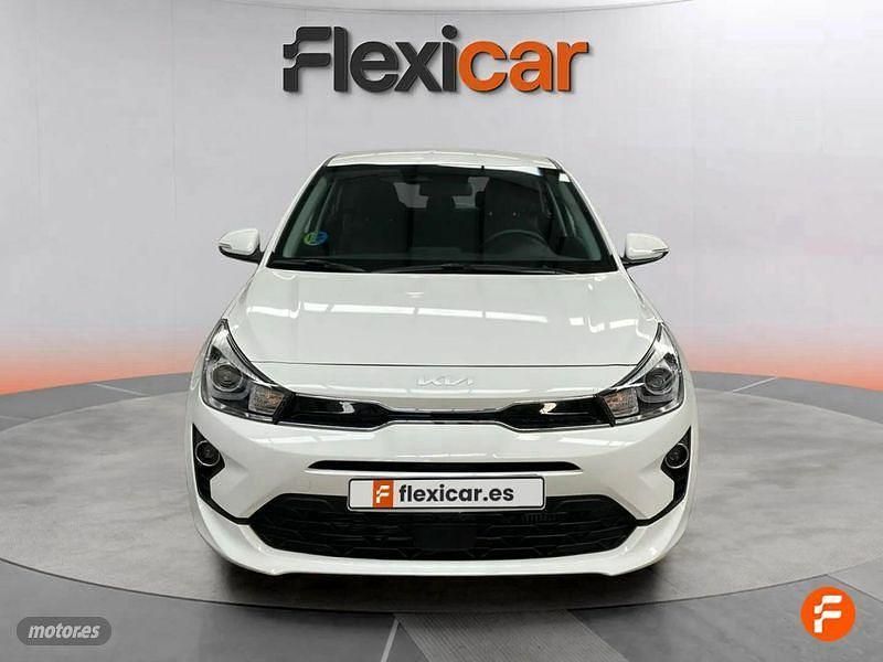 Usado Kia Rio 100 CV (73 kW) 2022 Blanco Berlina
