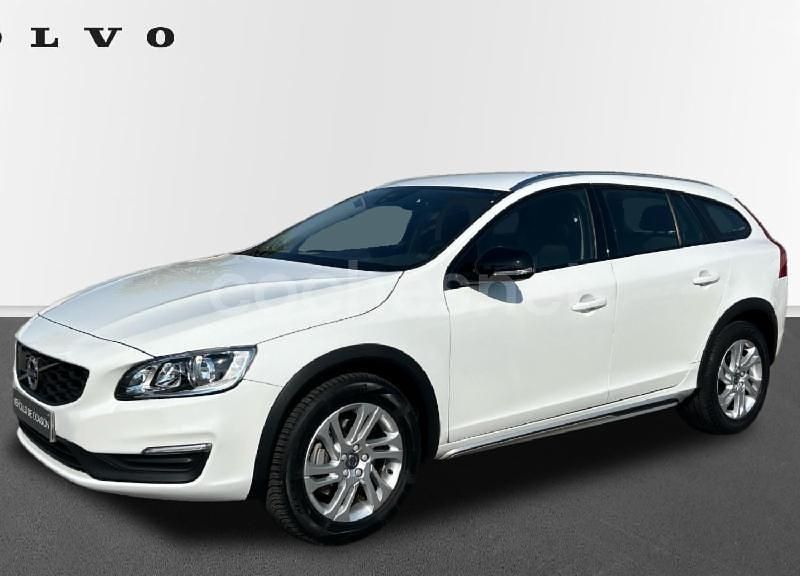 Blanco Usado 2018 Volvo V60 CC Plus Familiar | 17.900 € (Super precio) - Imagen 1/4