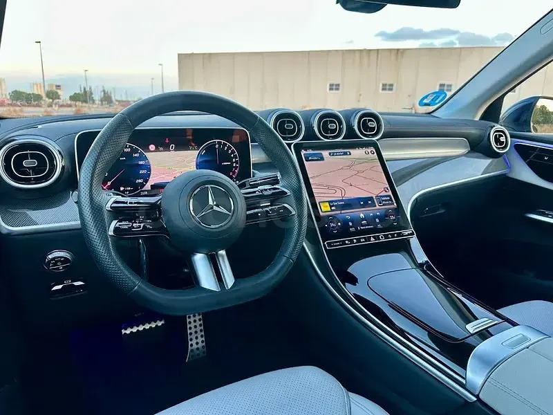 Usado Mercedes GLC300e 313 CV (230 kW) 2025 Azul SUV