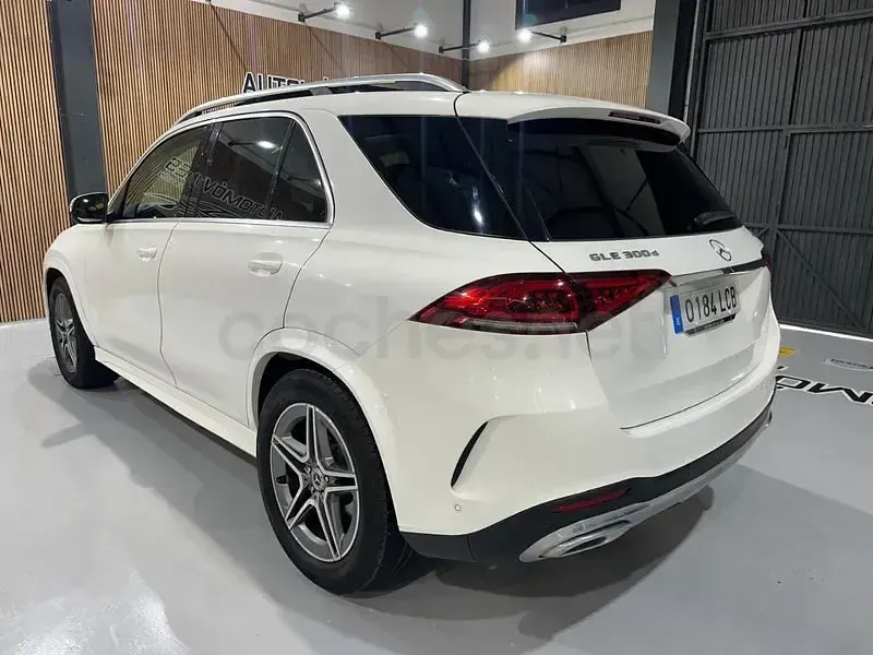Usado Mercedes GLE300 245 CV (180 kW) 2020 Blanco SUV