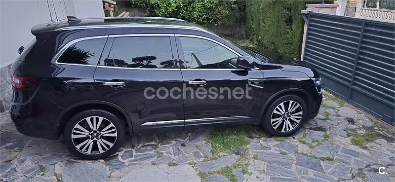 Usado Renault Koleos Initiale Paris 175 CV (128 kW) 2018 Violeta / lila SUV