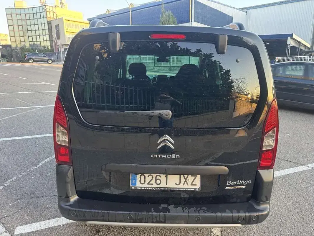 Usado Citroën e-Berlingo PureTech 110 CV (80 kW) 2017 Negro Monovolumen