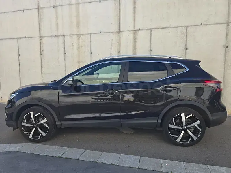 Usado Nissan Qashqai Tekna 140 CV (102 kW) 2019 Negro SUV
