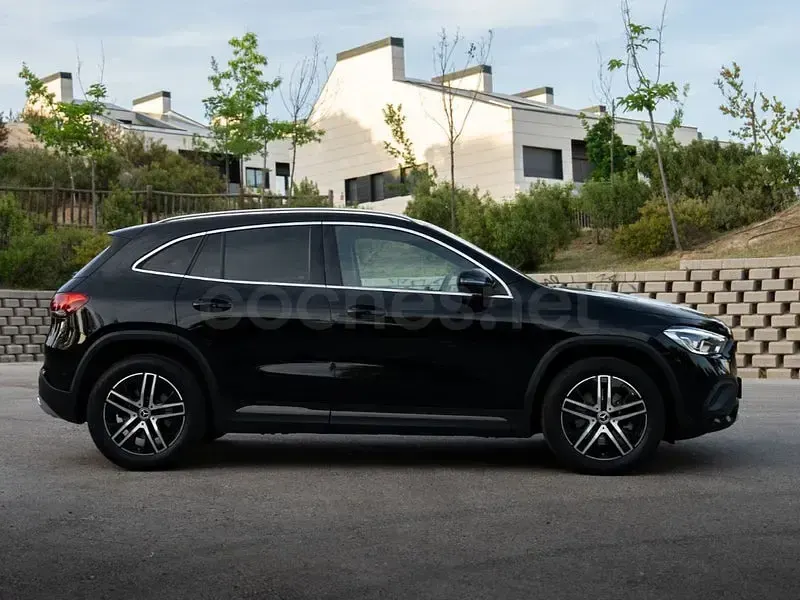 Usado Mercedes GLA250 224 CV (164 kW) 2021 Negro SUV