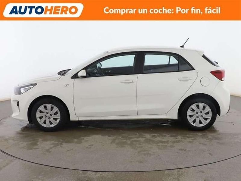 Usado Kia Rio 84 CV (61 kW) 2017 Blanco Utilitario
