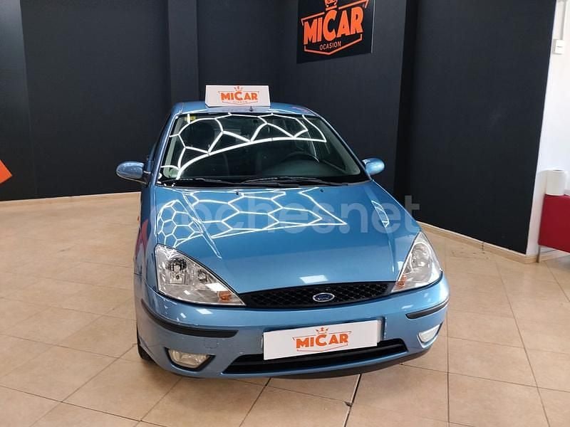 Azul Usado 2002 Ford Focus Ghia Berlina | 2499 € (Precio justo) - Imagen 1/4