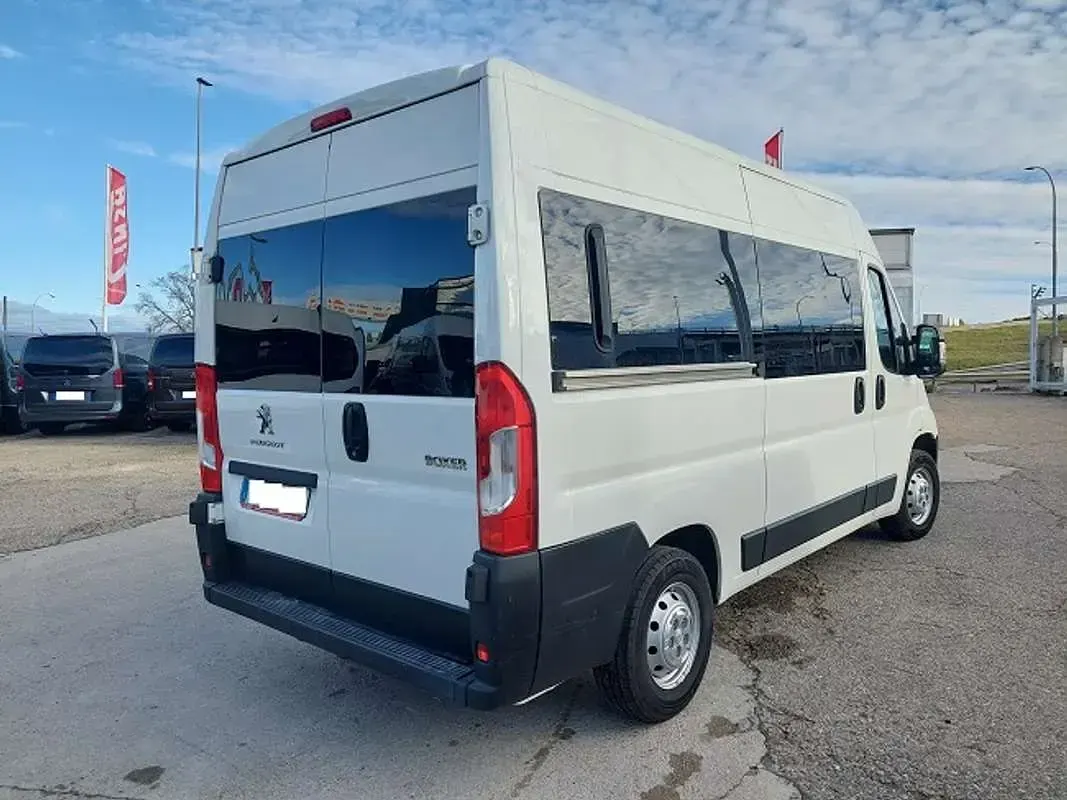 Usado Peugeot Boxer 140 CV (102 kW) 2020 Blanco Van