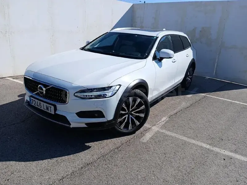 Usado Volvo V90 CC 235 CV (172 kW) 2021 Blanco Familiar