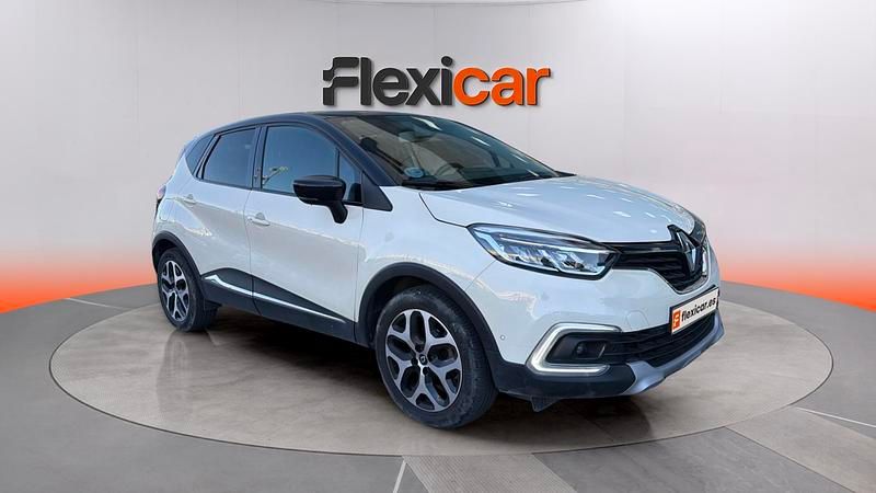 Usado Renault Captur Zen 131 CV (96 kW) 2019 Beige SUV