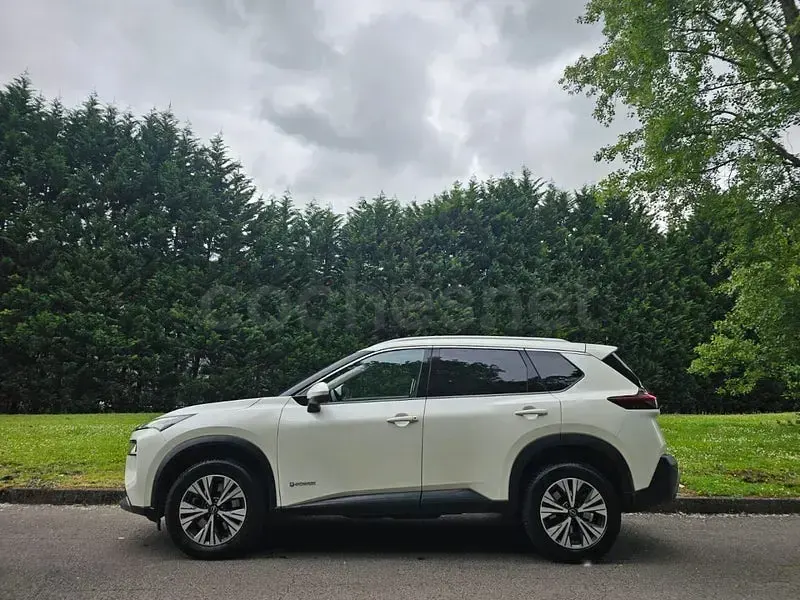 Käytetty Nissan X-Trail N-Connecta 204 HP (150 kW) 2023 Valkoinen Katumaasturi