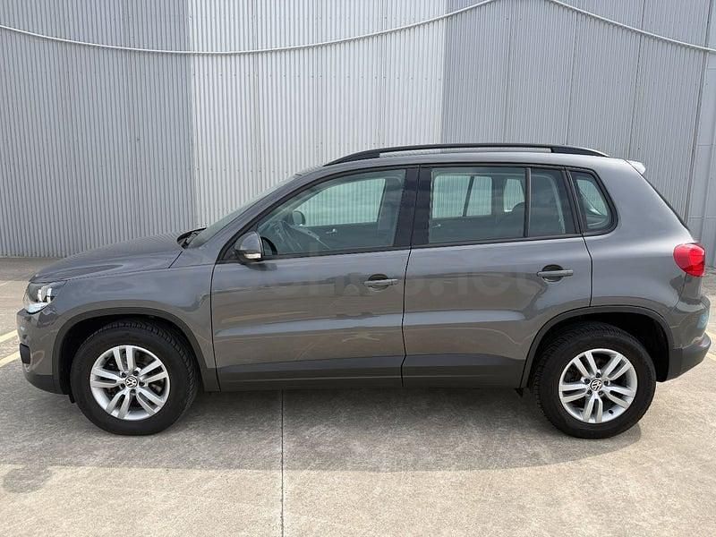 Usado VW Tiguan Advance 122 CV (89 kW) 2014 Gris / plata SUV