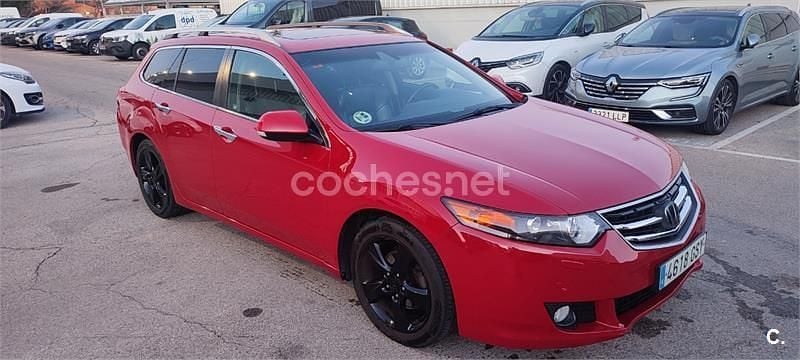 Usado Honda Accord Executive 150 CV (110 kW) 2010 Rojo Familiar