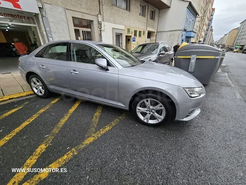 Usado Audi A4 Sport 150 CV (110 kW) 2017 Gris / plata Berlina