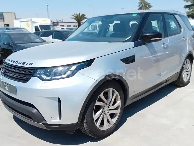 Usado Land Rover Discovery HSE 240 CV (176 kW) 2019 Gris / plata SUV