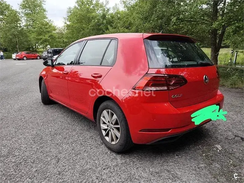 Usado VW Golf VII 115 CV (84 kW) 2019 Rojo Berlina
