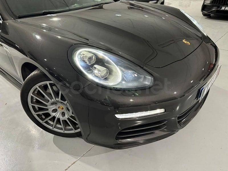 Usado Porsche Panamera Sport Turismo 462 CV (339 kW) 2017 Marrón Utilitario