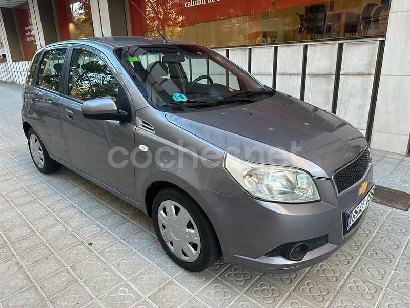 Usado Chevrolet Aveo LS 84 CV (61 kW) 2009 Gris / plata Berlina