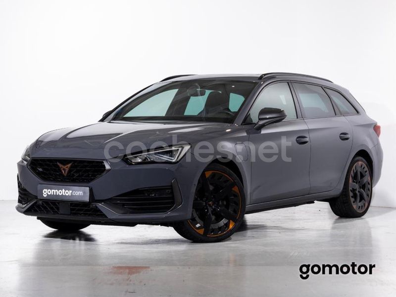 Gris / plata Usado 2020 Cupra Leon Familiar | 27.990 € (Un poco caro) - Imagen 1/4