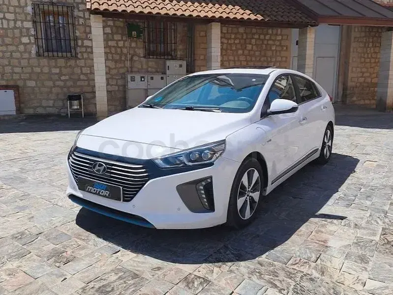 Usado Hyundai Ioniq 141 CV (103 kW) 2018 Blanco Utilitario