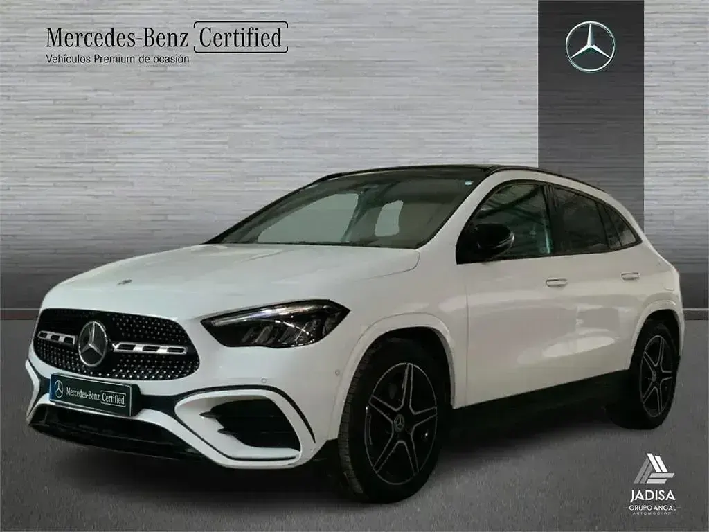 Usado Mercedes GLA200 150 CV (110 kW) 2025 Blanco SUV